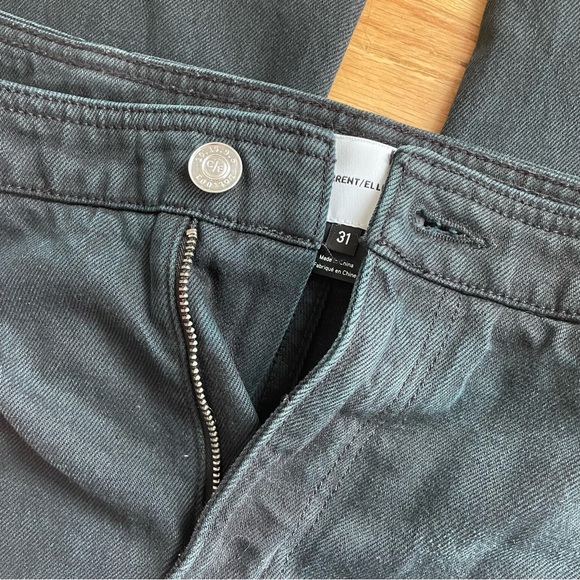 CURRENT/ELLIOTT Truby Frayed Hem Cropped Straight Jeans - Picture 6 of 10